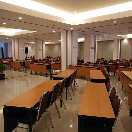 Amaris Hotel Citra Raya - Tangerang Exterior photo